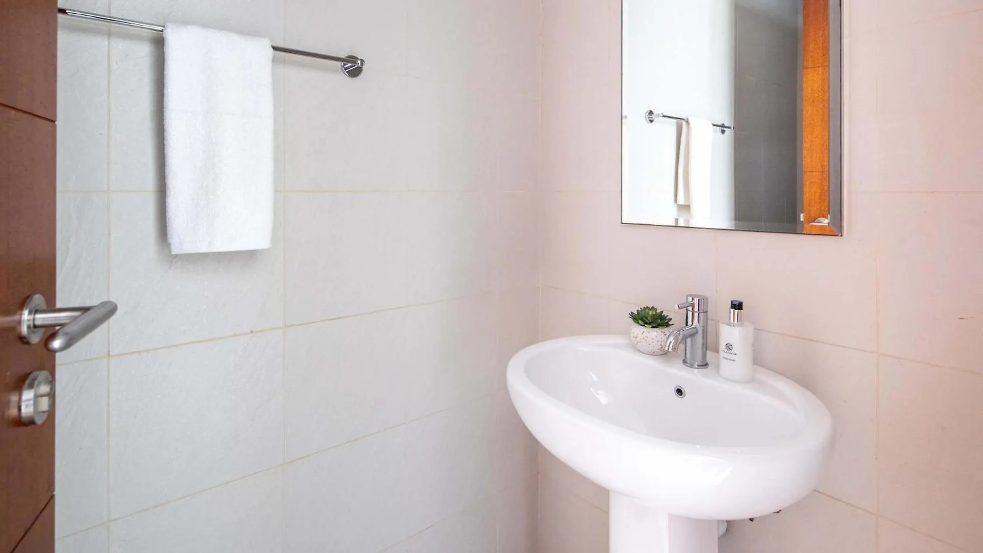 Frank Porter - Standpoint Tower A Dubaï Appartement