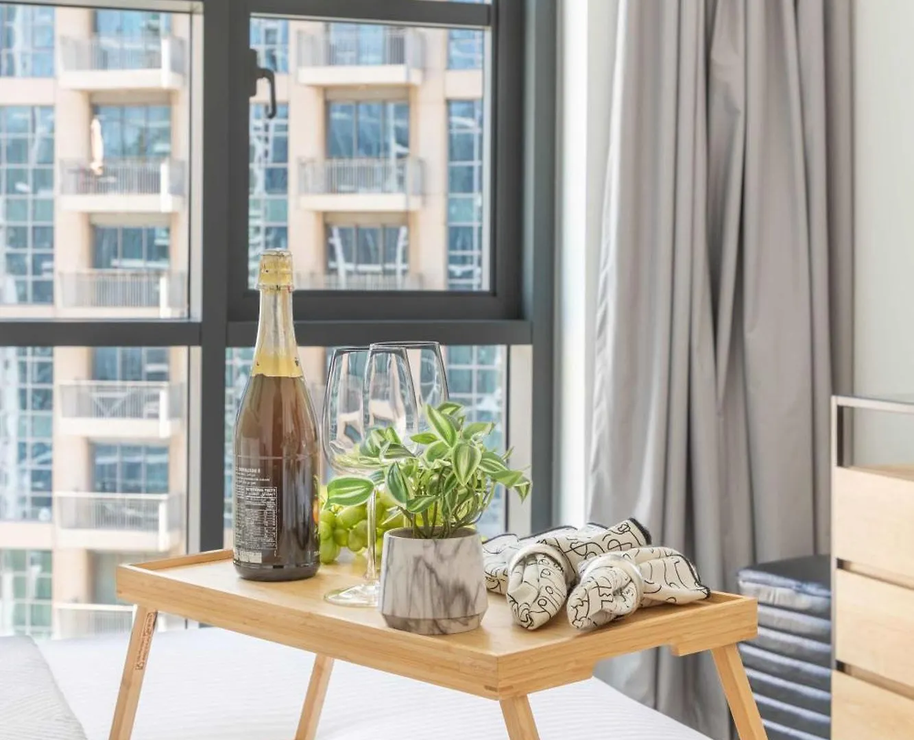 Apartment Frank Porter - Standpoint Tower A Dubai